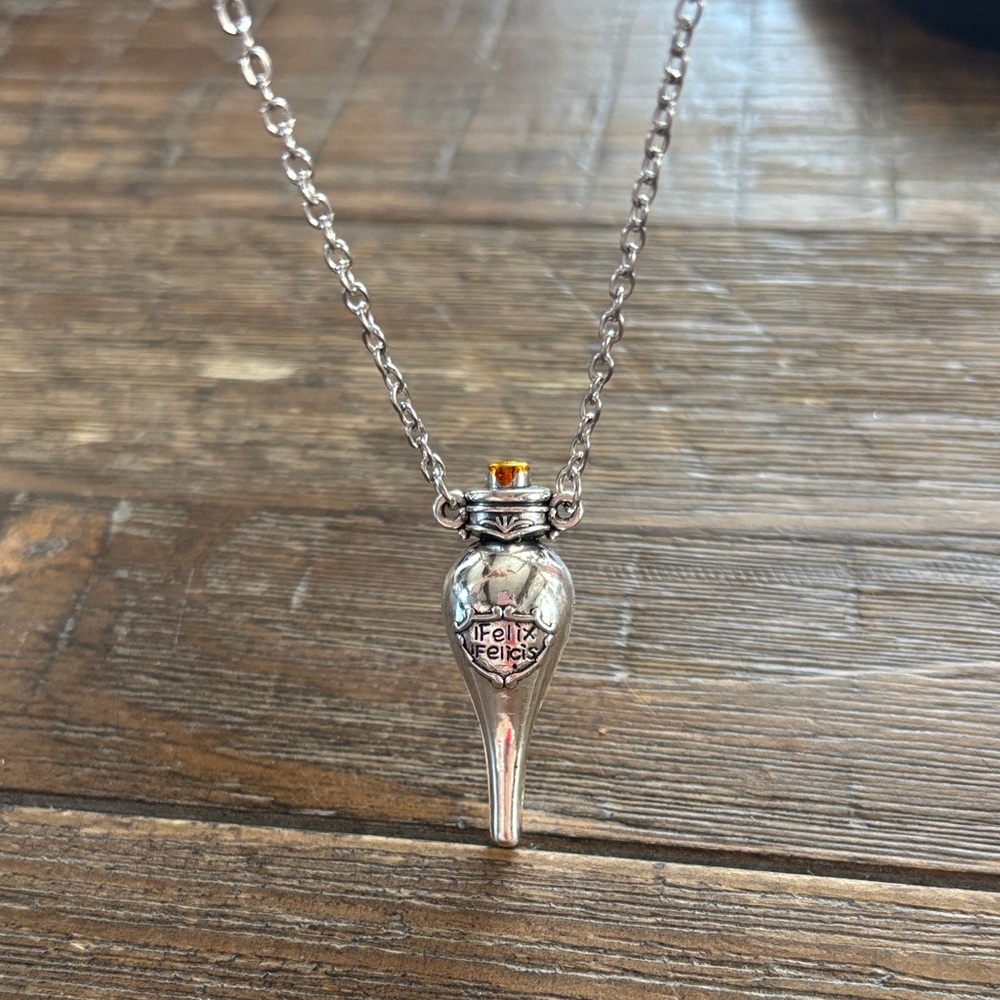 5/$25 Harry Potter Felix Felicis Potion Bottle Necklace